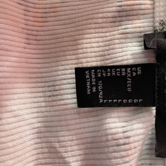 Forever 21 Floral White Stretch! Large - Picture 3 of 3